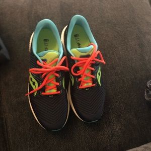 Men’s Saucony Triumph 18, size 12. Like new!!!